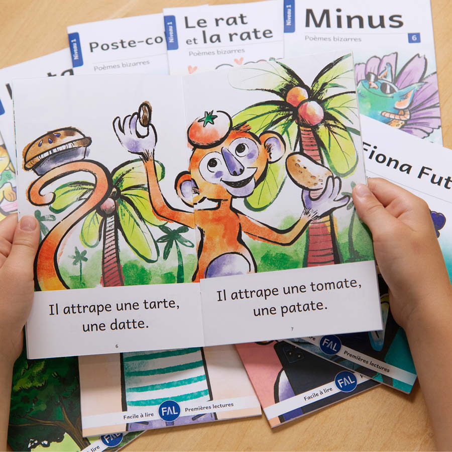 Petites mains tiennent Poèmes bizarres 1